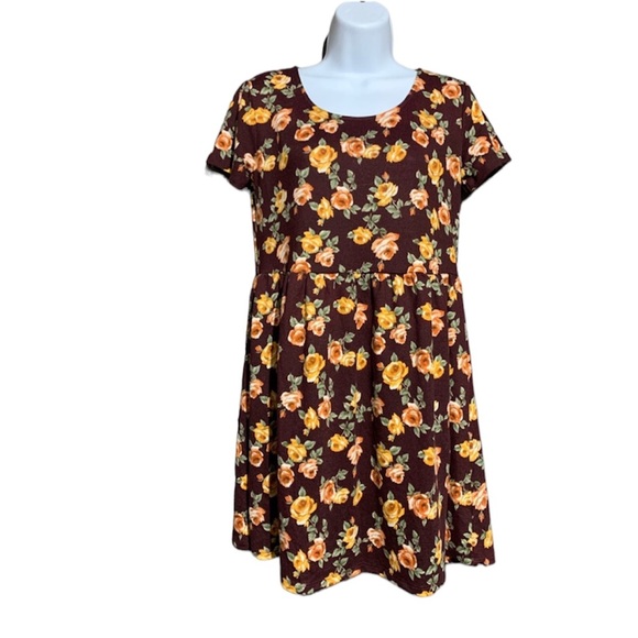 forgiveness Dresses & Skirts - Burgundy floral knit dress NWT